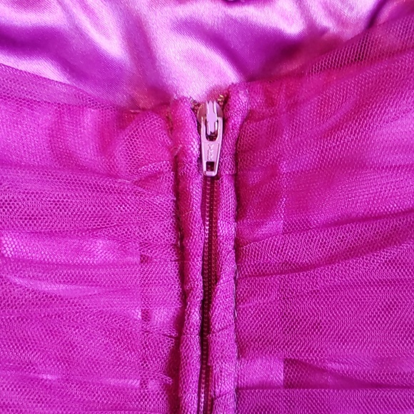 Dress - Picture 5 of 6